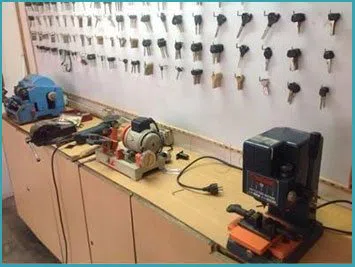  Chicago Lock And Locks Chicago, IL 312-525-2032